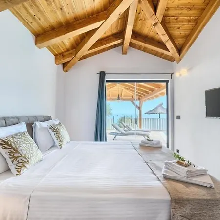 Ferienhaus Mit Privatpool Fur 8 Personen Ca 140 Qm In Jezera, Dalmatien Norddalmatien *