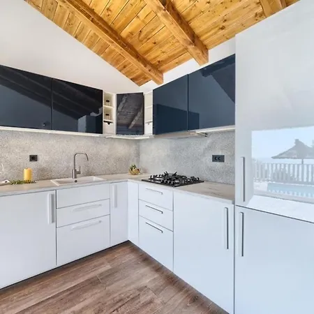 בית נופש Ferienhaus Mit Privatpool Fur 8 Personen Ca 140 Qm In Jezera, Dalmatien Norddalmatien *