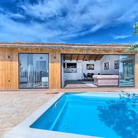 Ferienhaus Mit Privatpool Fur 8 Personen Ca 140 Qm In Jezera, Dalmatien Norddalmatien בית נופש *